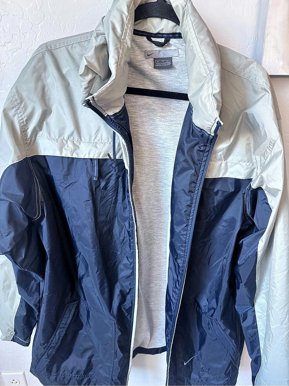 Nike F1USH Color Block Windbreaker XL Like New Golf jacket